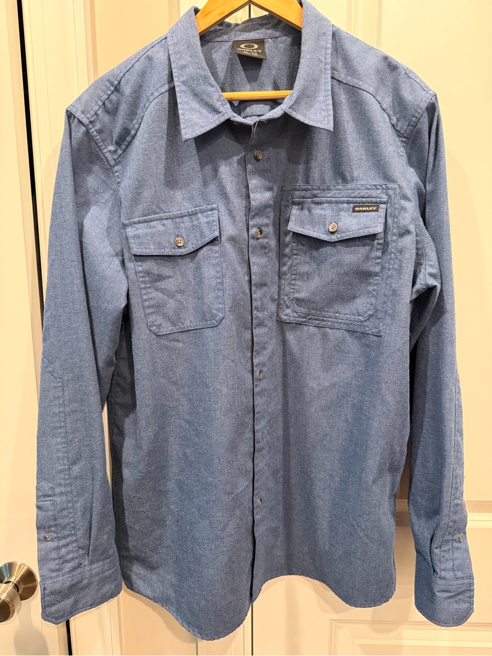Oakley Men's Light Blue Button-Down Work Shirt